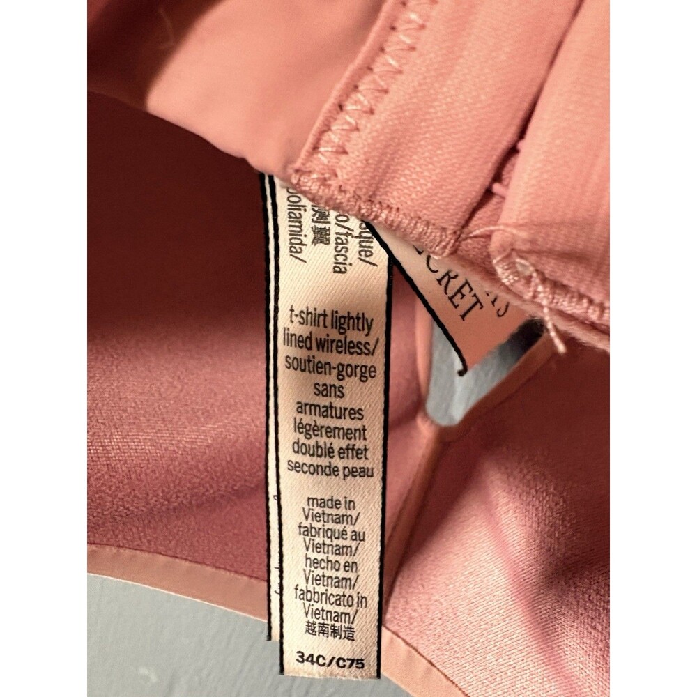 🎭 3/$20 Victoria’s Secret Wireless Bra 34C Pink Lace Back Everyday Comfort - Picture 4 of 8